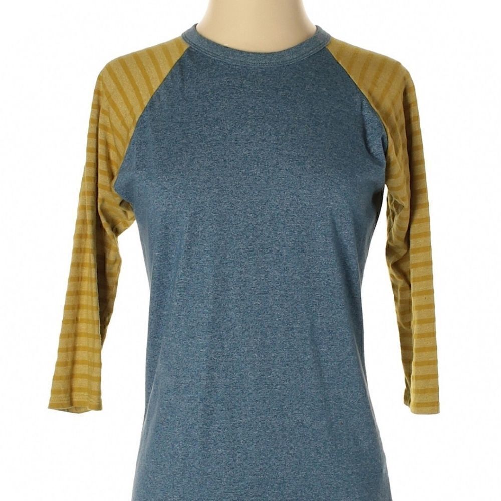 2/$20 LuLaRoe 3/4 Sleeve Crew Neck